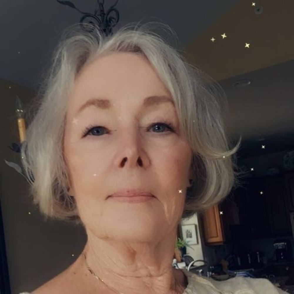Meet your Posher, Priscilla